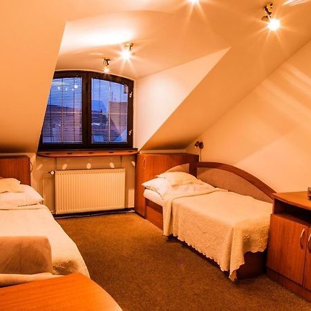 Hotel Penzion Pod Hradom Trenčín Zewnętrze zdjęcie